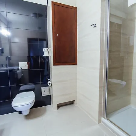 Rezydent Szálloda 3*