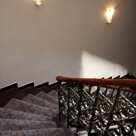 Rezydent Szálloda 3*