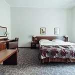 Hotel Rezydent 3*