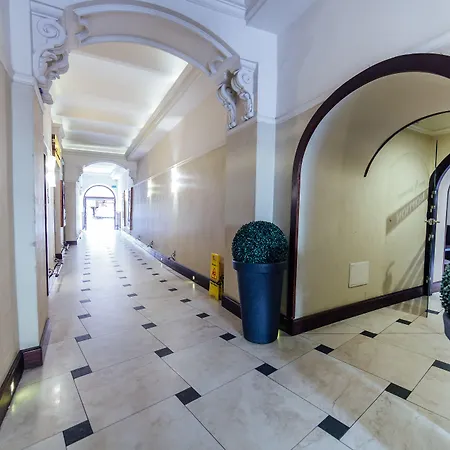 فندق Rezydent 3*