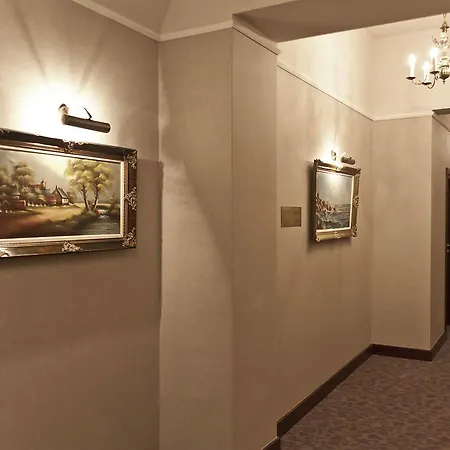 Hotel Rezydent 3*